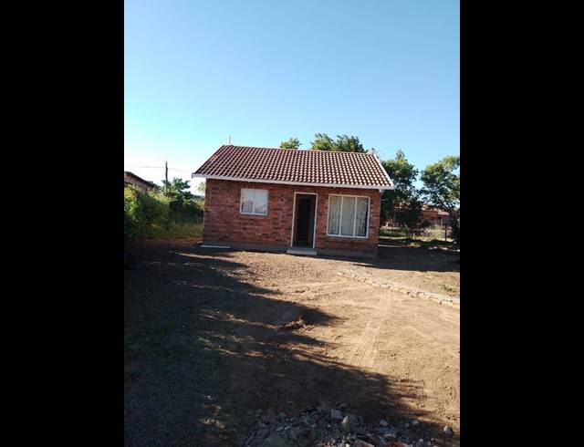 2 BEDROOM HOUSE FOR SALE IN LOURIERPARK